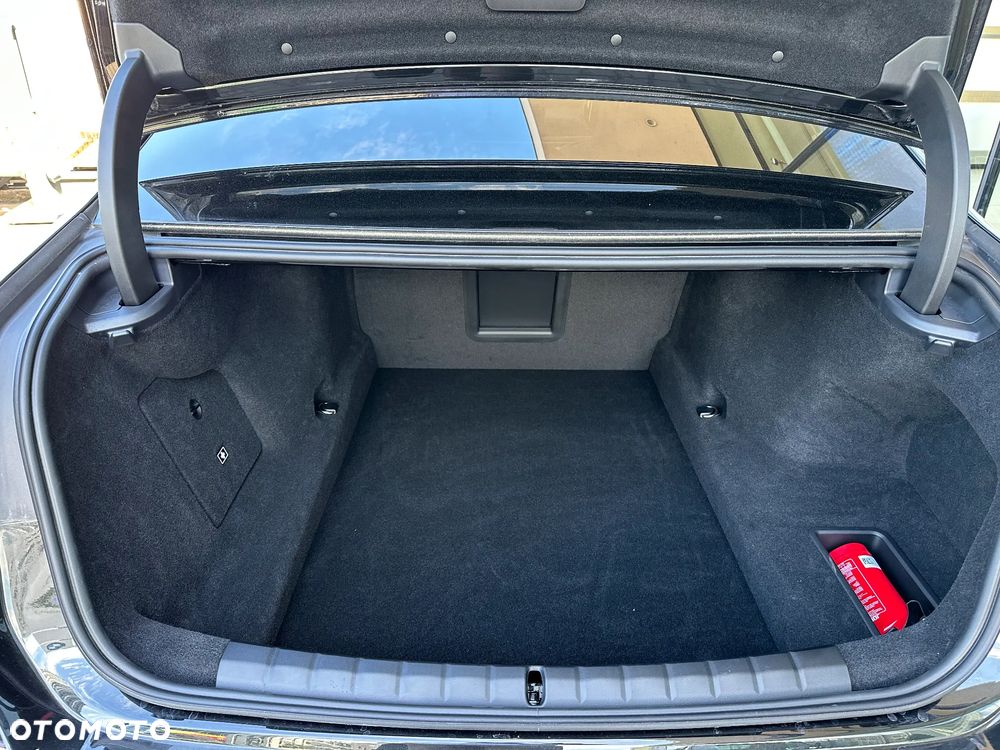 BMW Seria 7 750e PHEV xDrive M Sport sport - 24
