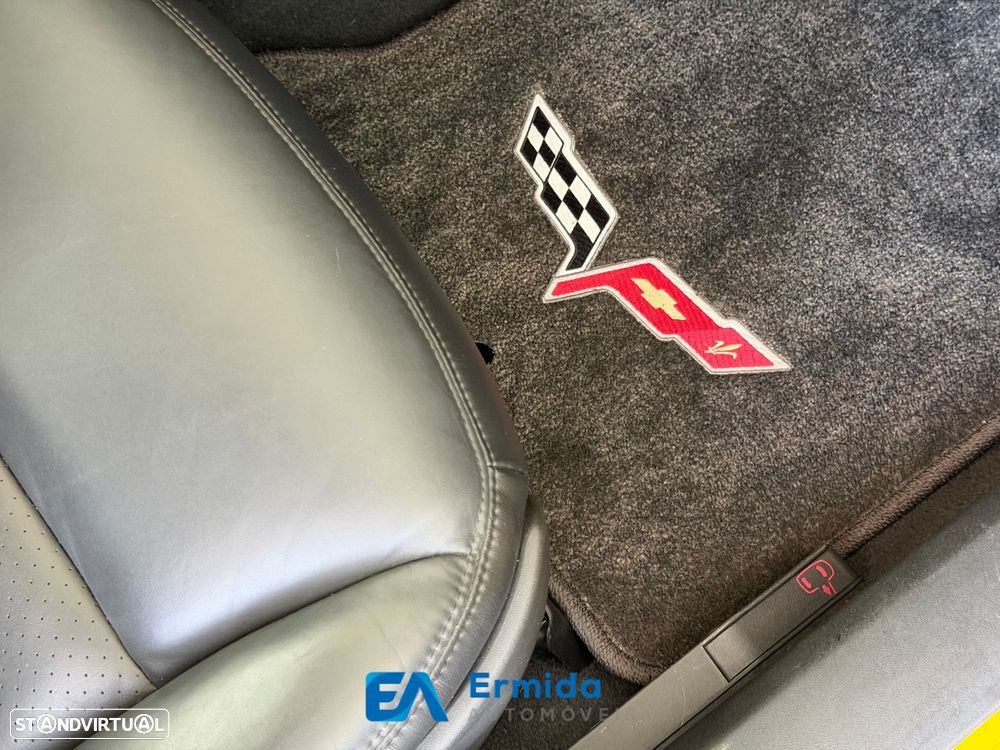 Chevrolet Corvette - 49