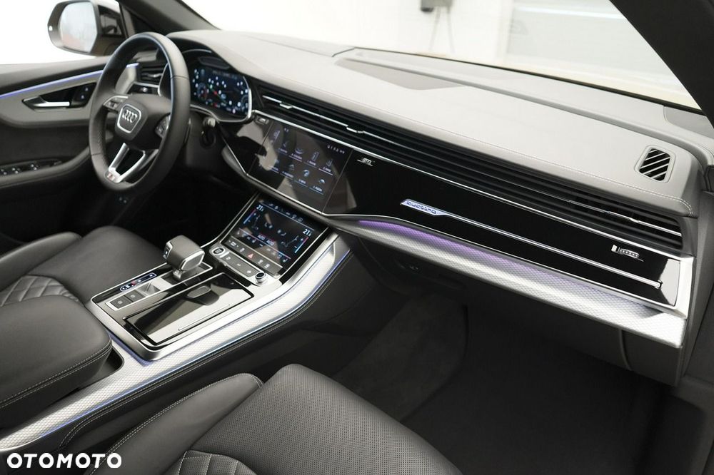 Audi Q8 - 31