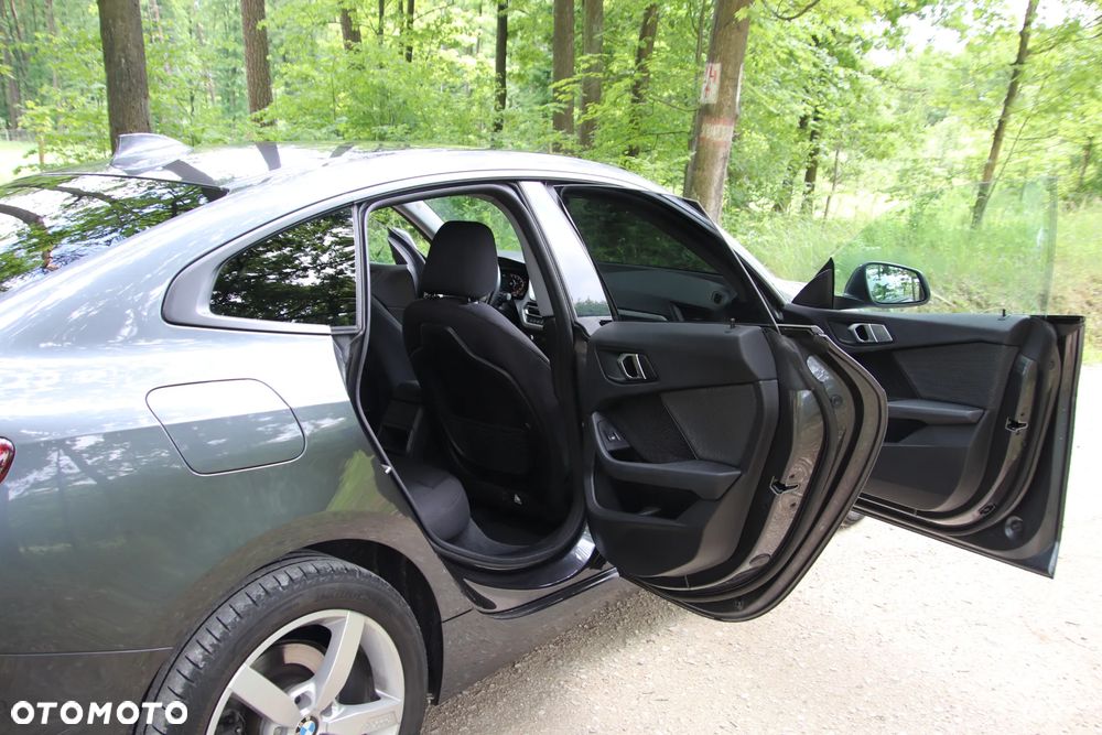 BMW Seria 2 218i Advantage - 8