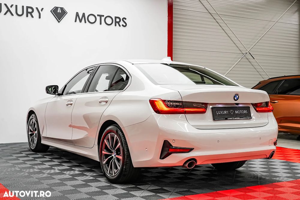 BMW Seria 3 318d Aut. Sport Line - 11