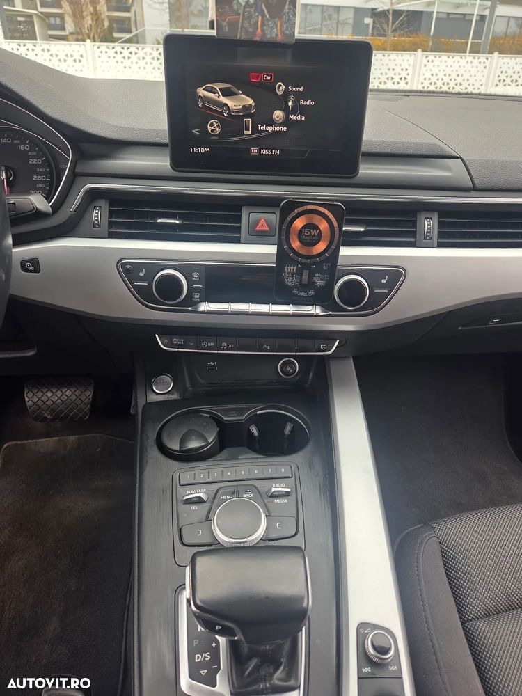 Audi A4 2.0 TDI S tronic Sport - 11