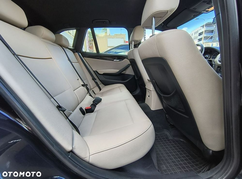 BMW X1 xDrive20d - 16
