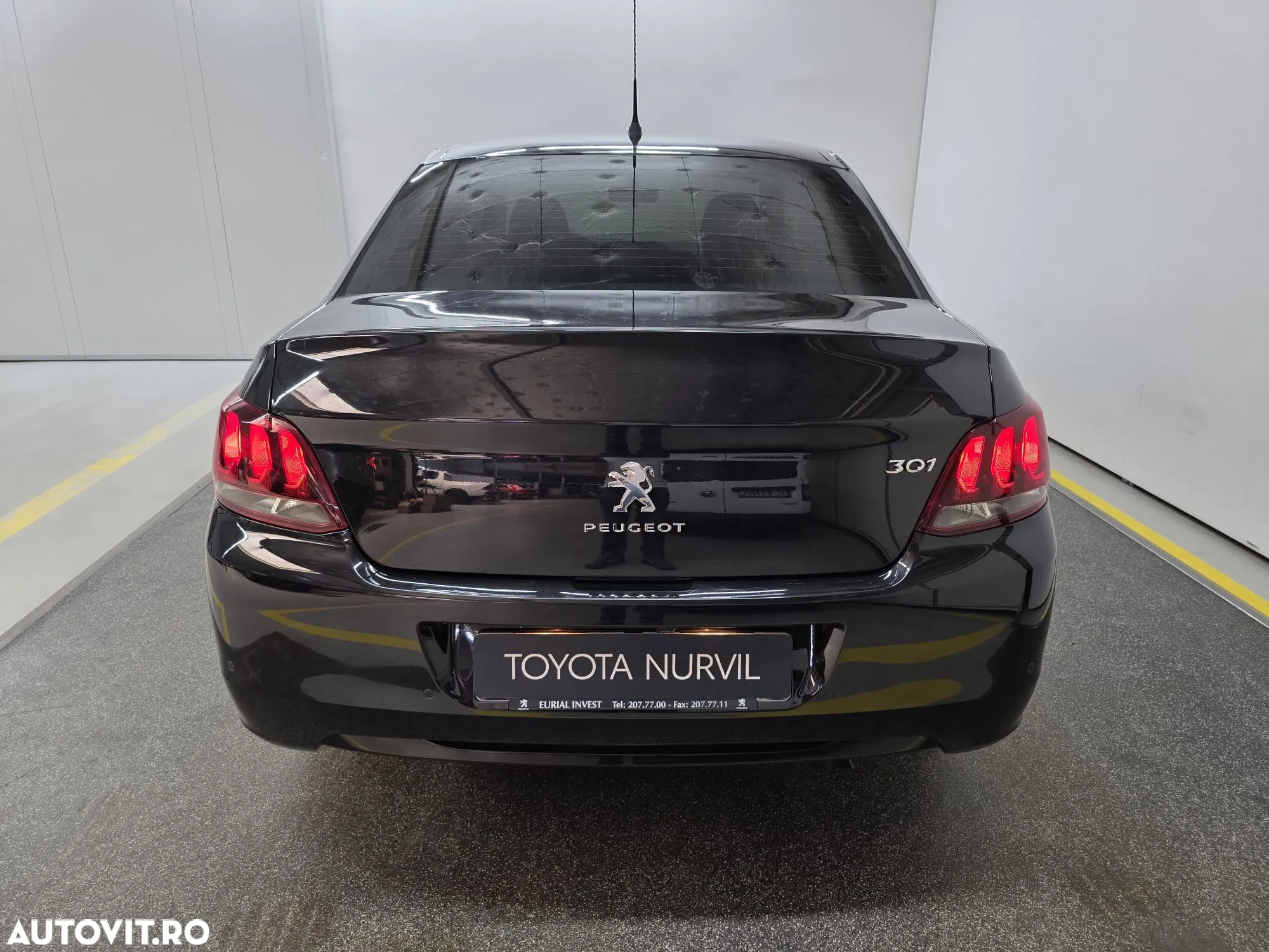 Peugeot 301 - 5