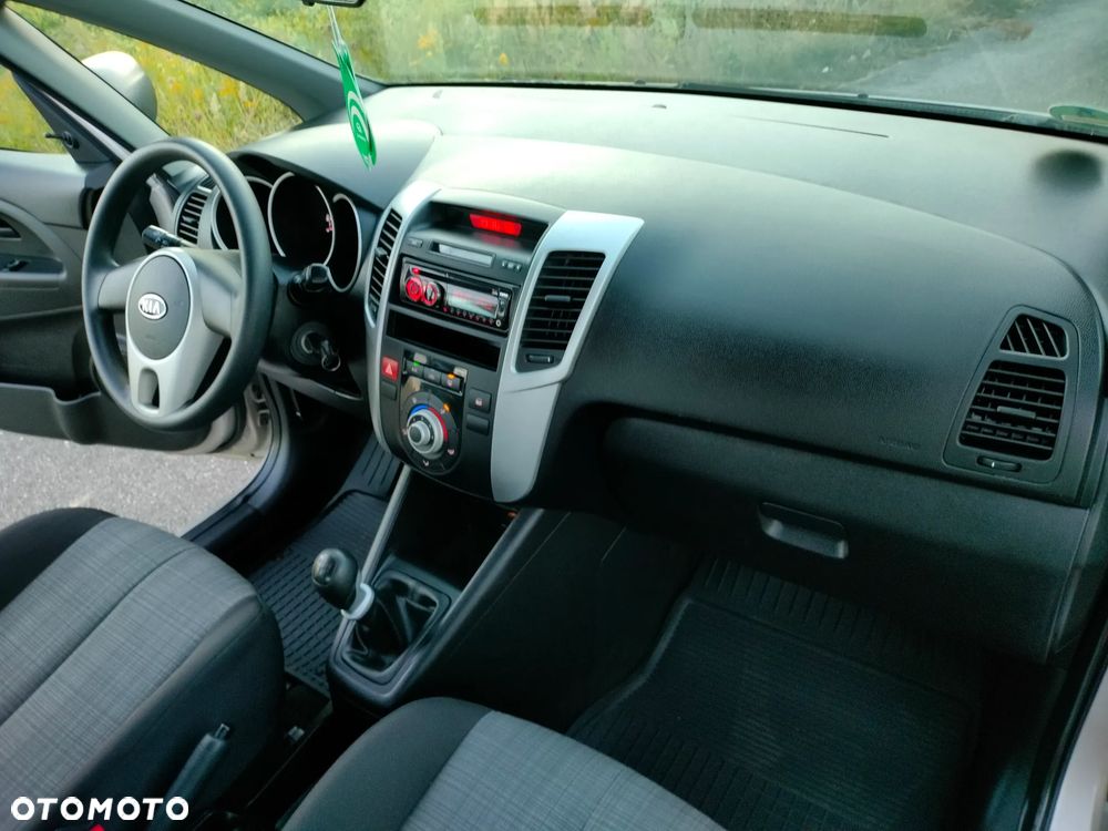 Kia Venga 1.4 CVVT Vision - 23