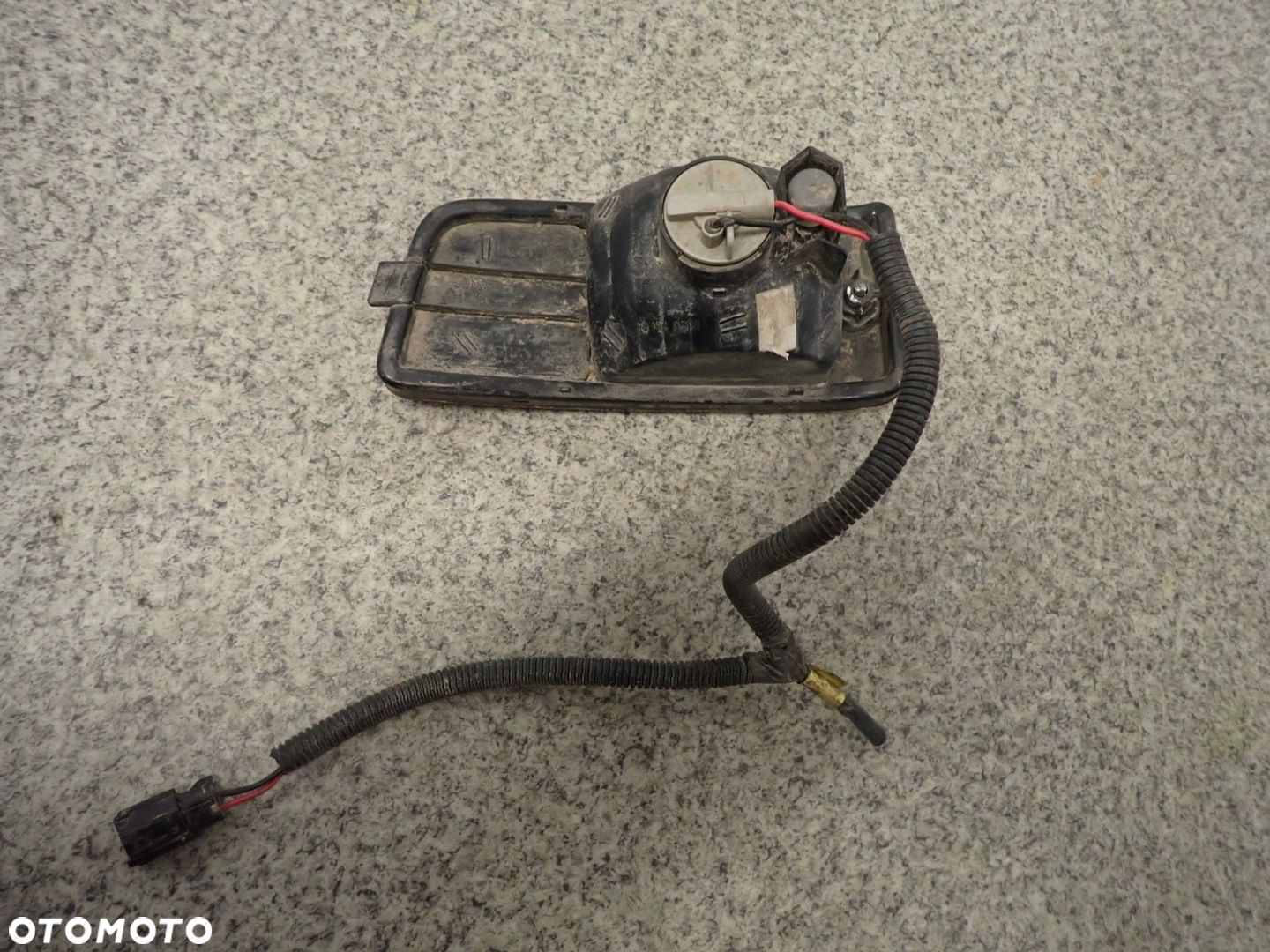 HYUNDAI SANTA FE LAMPKA PRZECIWGIELNA TYŁ PRAWA - 5