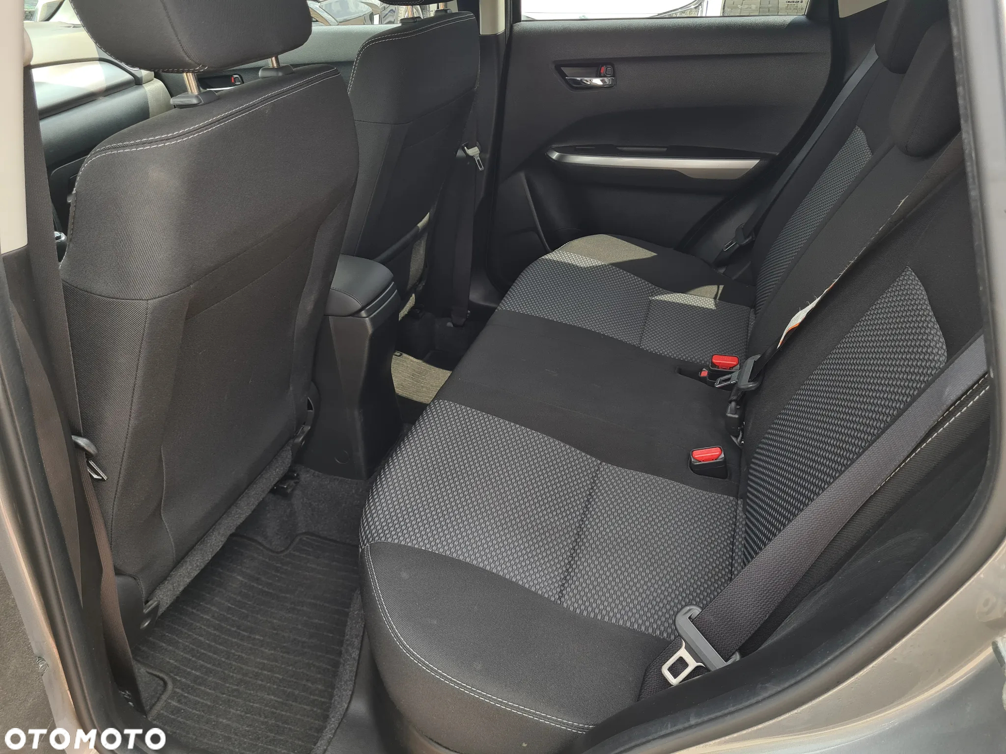 Suzuki Vitara 1.4 Boosterjet Premium 2WD - 18