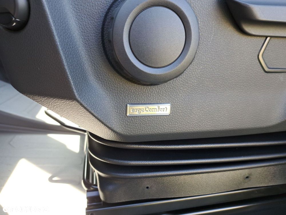 Volkswagen Crafter 35 furgon wysoki dach, 2,0 TDI 177KM, przedni, 6-bieg manualna 3640 mm, Euro 6 - 17