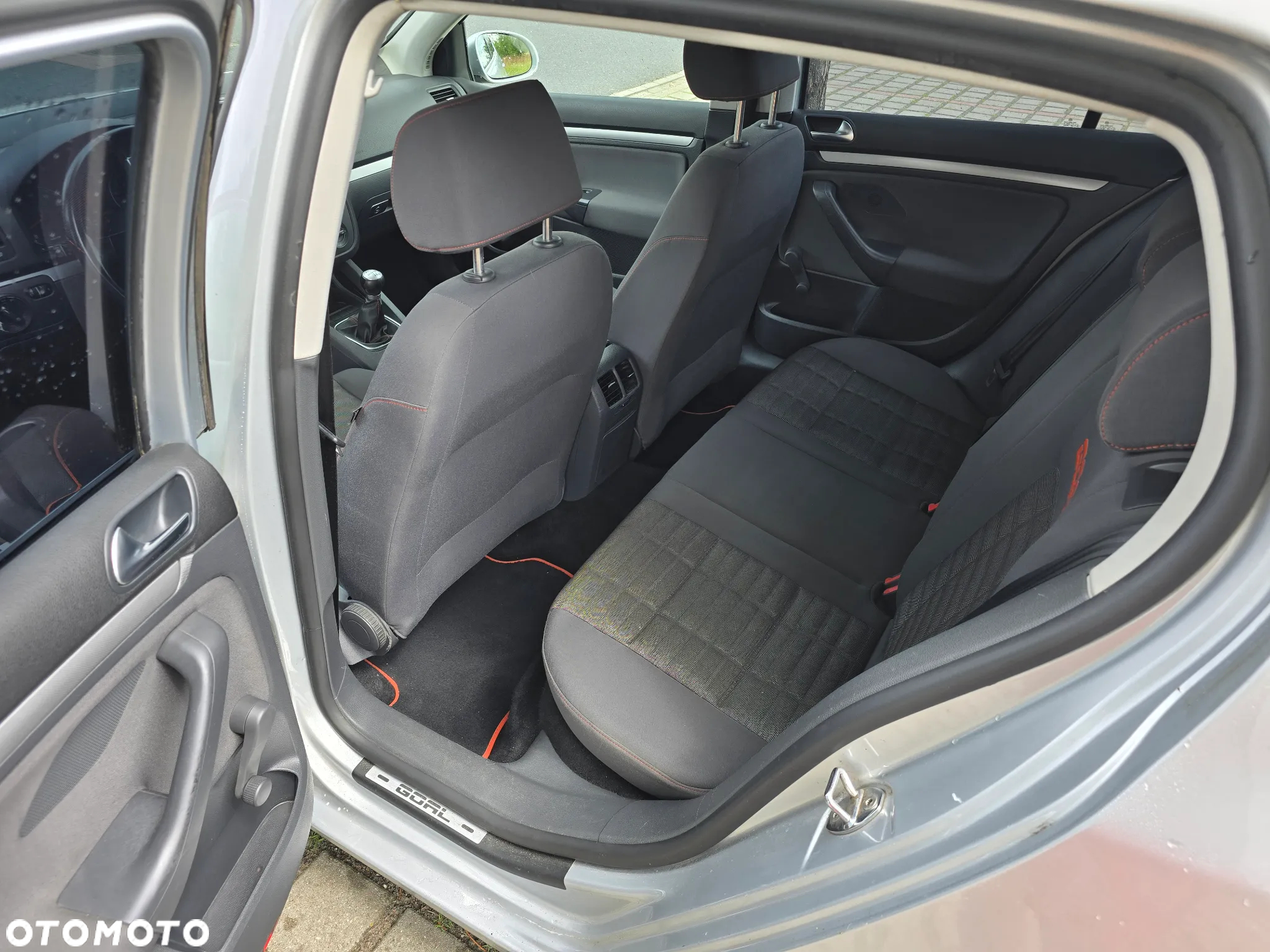 Volkswagen Golf 1.6 FSI Goal - 12
