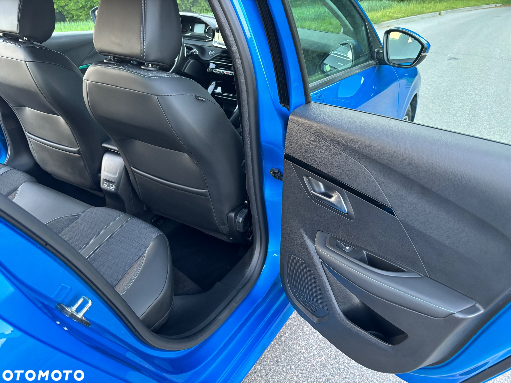 Peugeot 208 1.2 PureTech Allure S&S EAT8 - 25