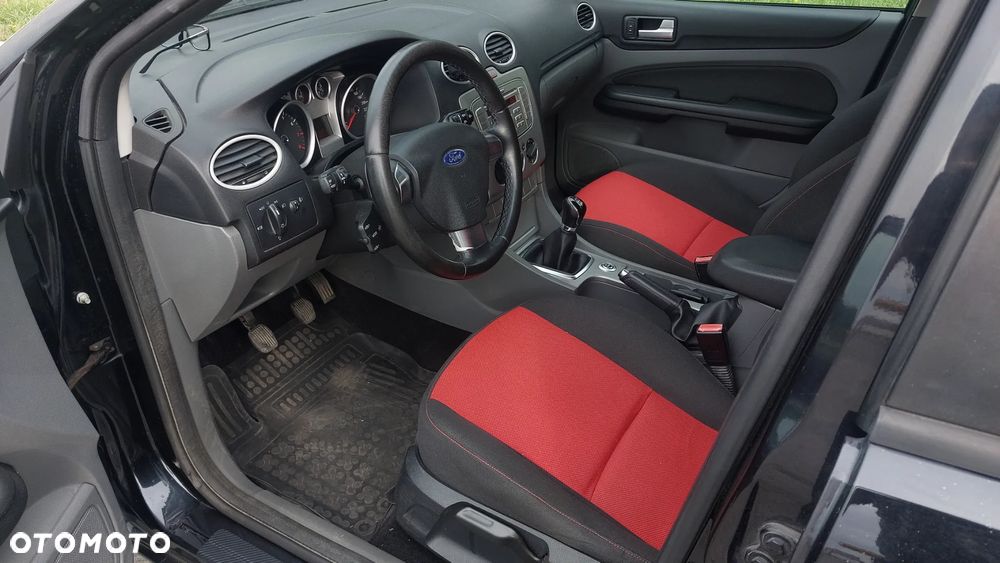 Ford Focus 1.6 Ti-VCT Black Magic - 9