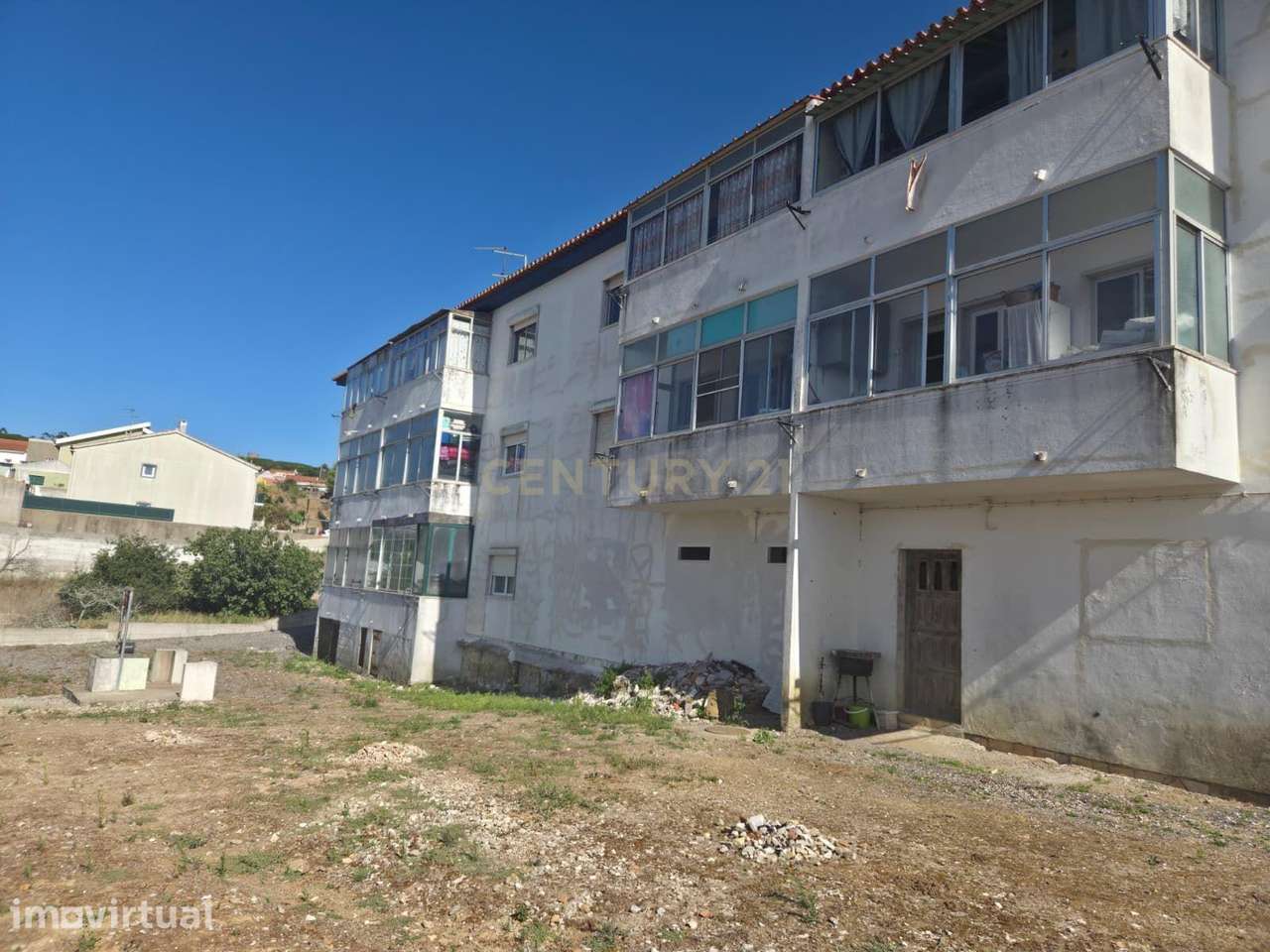 Apartamento T2 - Encontra-se arrendado a casal jovem com Contrato de A - Grande imagem: 5/11