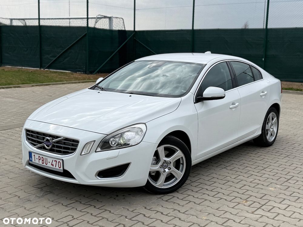 Volvo S60 DRIVe Momentum - 25