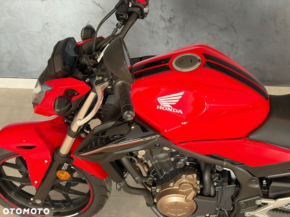 Honda CB - 12
