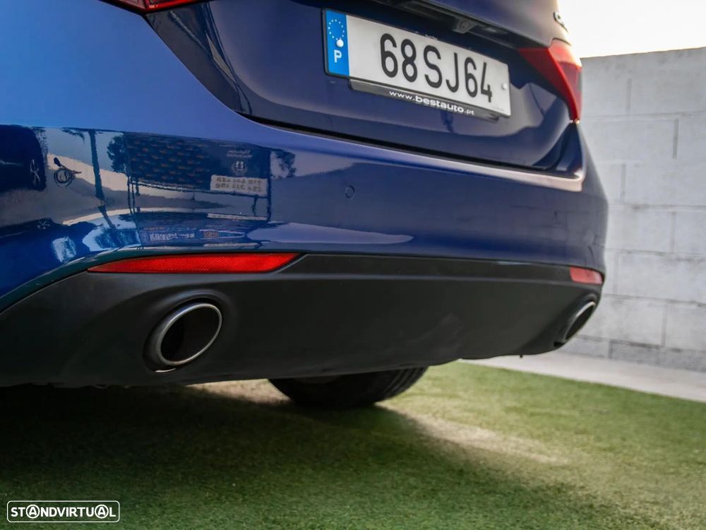 Alfa Romeo Giulia 2.2 D Super AT8 - 12