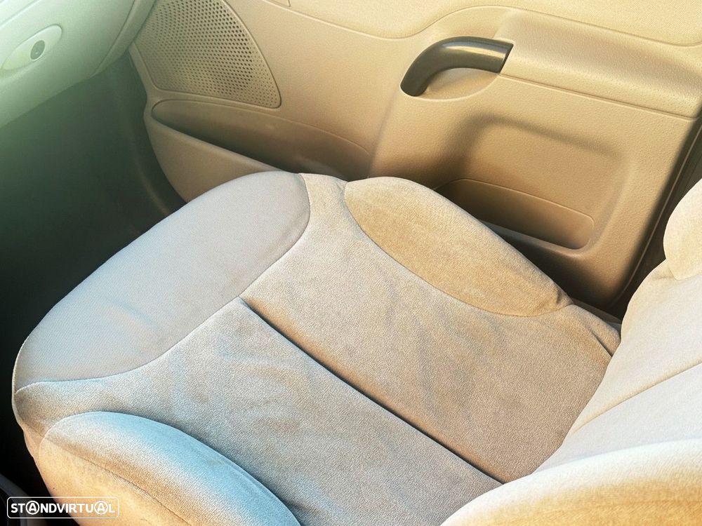 Citroën C3 1.4 Exclusive - 16