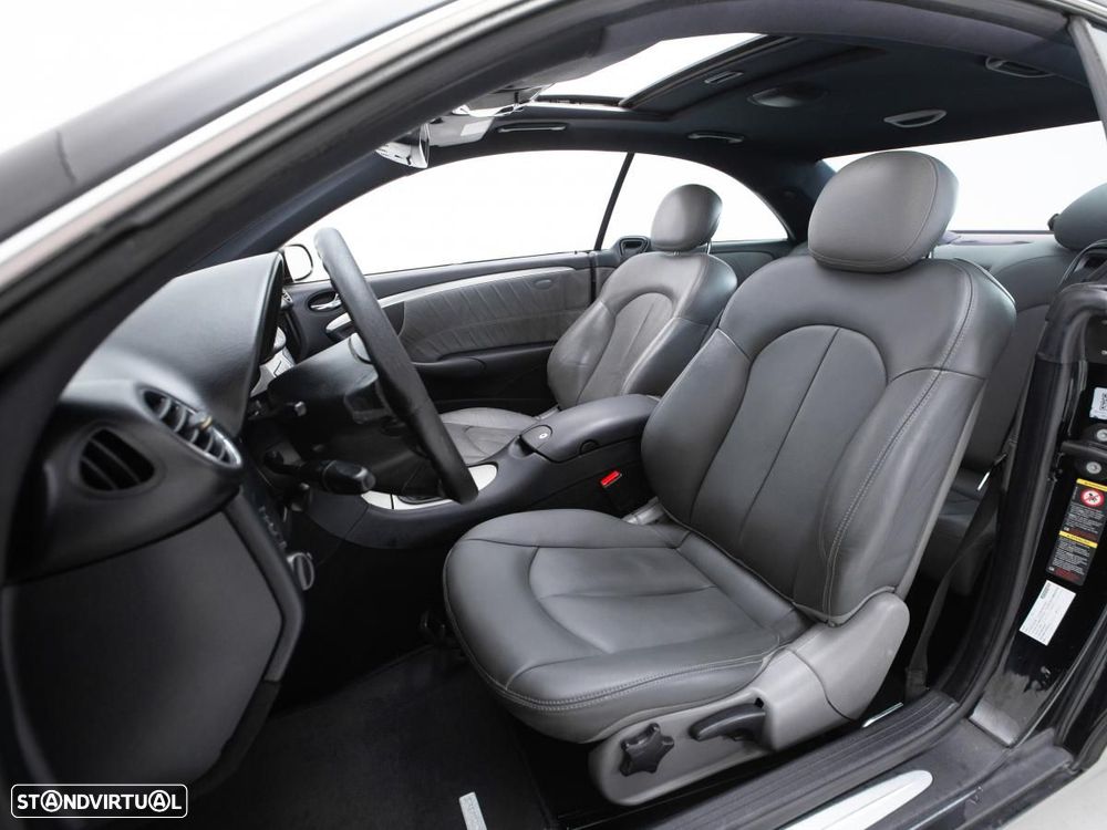 Mercedes-Benz CLK 220 - 9