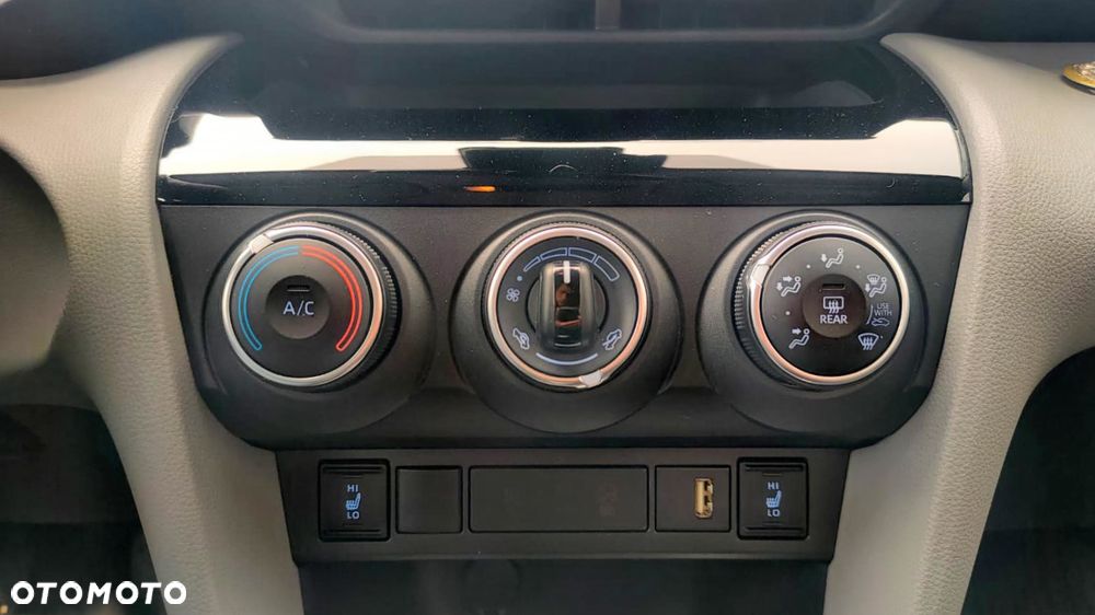 Toyota Yaris 1.5 Comfort - 11