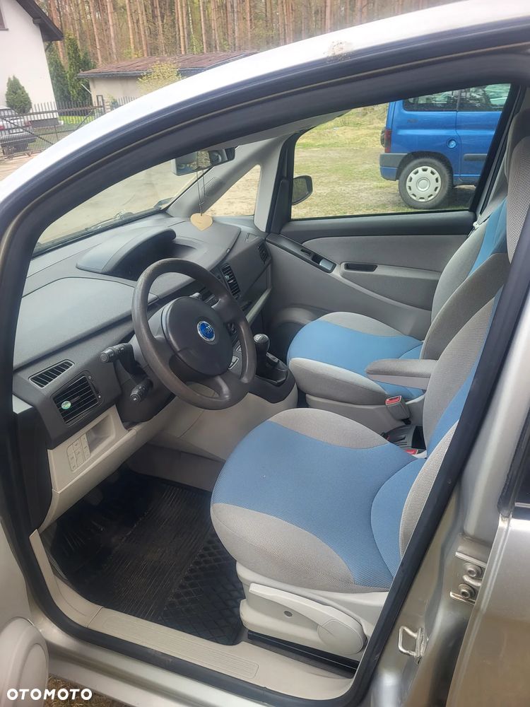 Fiat Idea - 2