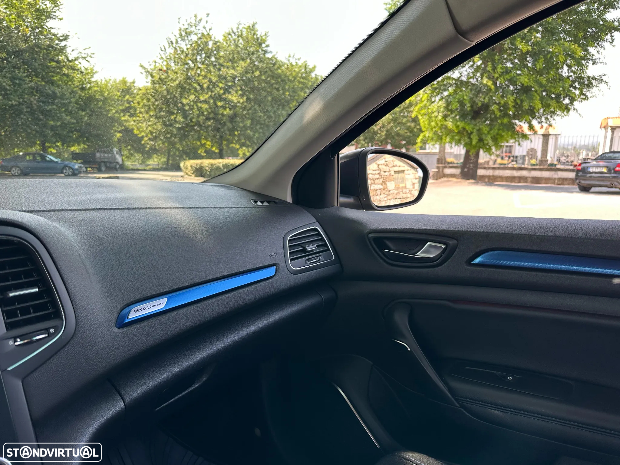 Renault Mégane ENERGY TCe 205 EDC GT - 26