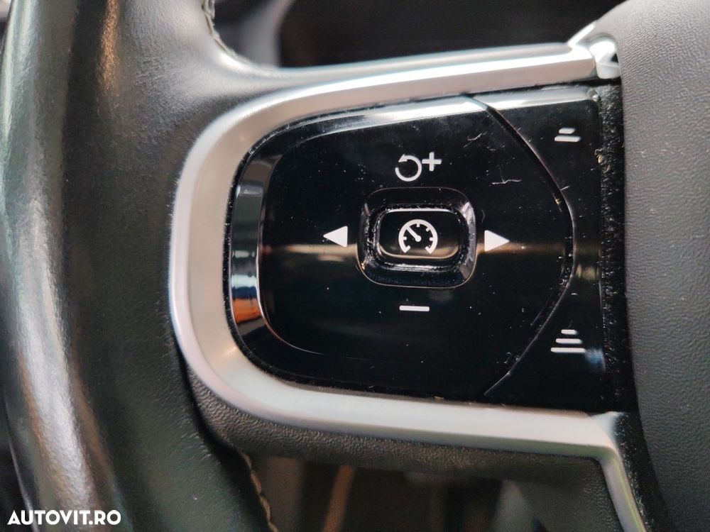 Volvo S60 T5 R-Design - 10
