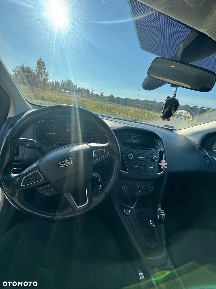 Ford Focus - 8