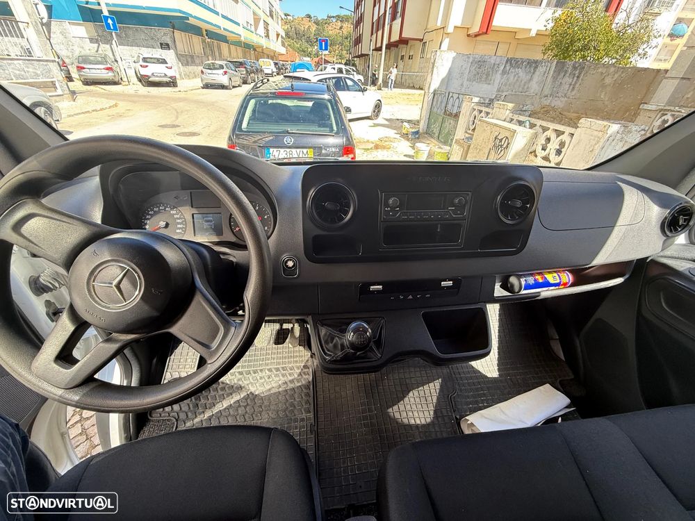 Mercedes-Benz Sprinter - 5