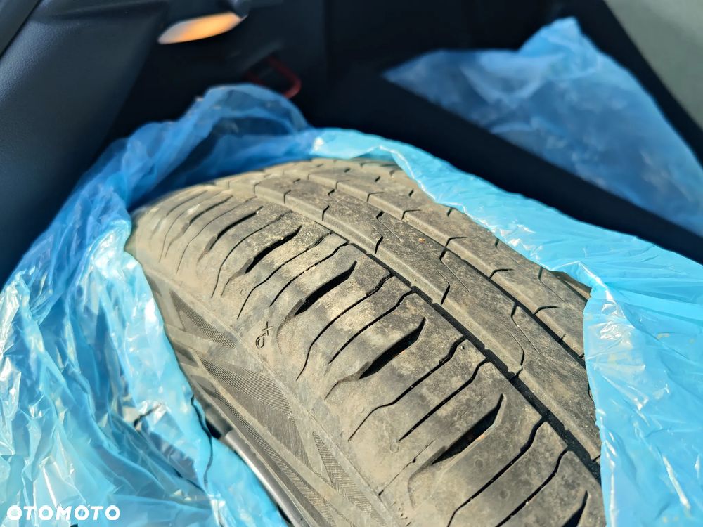 Hyundai i10 1.0 Pure - 21