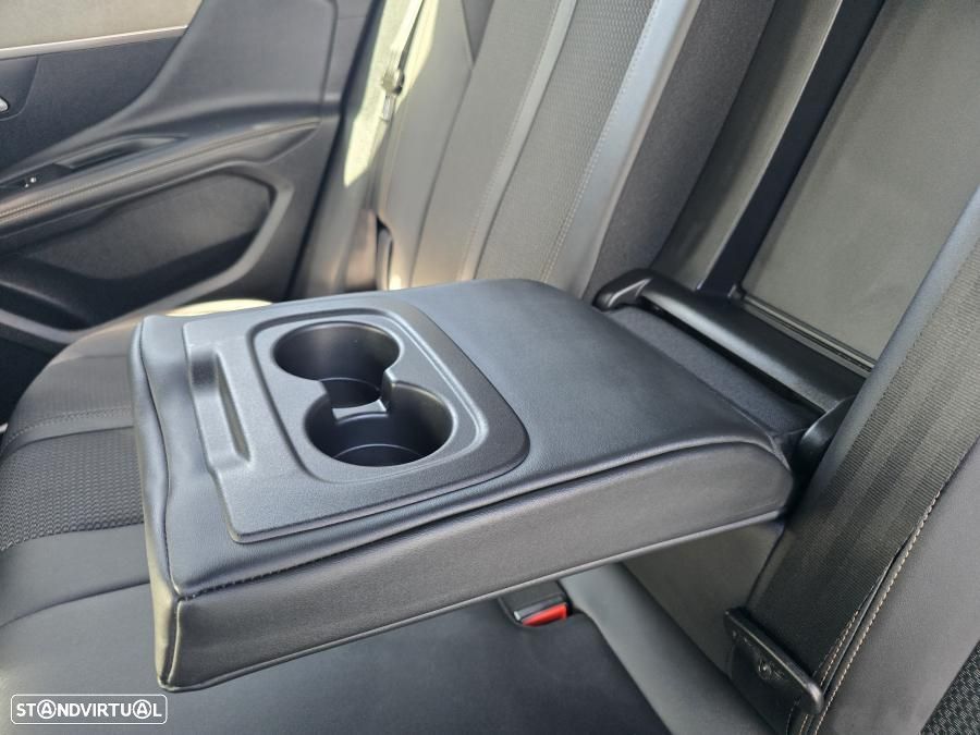 Peugeot 3008 1.5 BlueHDi GT EAT8 - 45