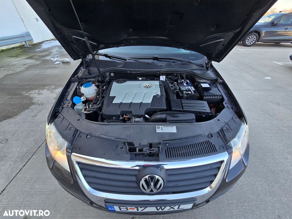 Volkswagen Passat 2.0TDI Comfortline DPF DSG - 16
