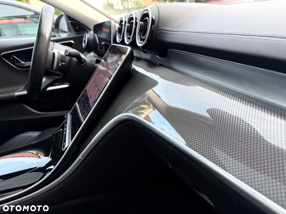 Mercedes-Benz Klasa C 220 d 4Matic 9G-TRONIC AMG Line - 22