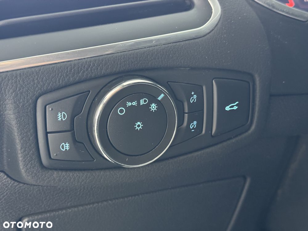 Ford S-Max 2.5 Hybrid Titanium CVT - 23