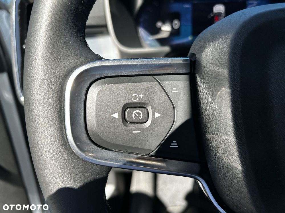 Volvo XC 40 - 22