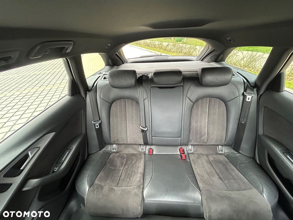 Audi A6 Avant 2.0 TDI Ultra DPF S tronic - 32