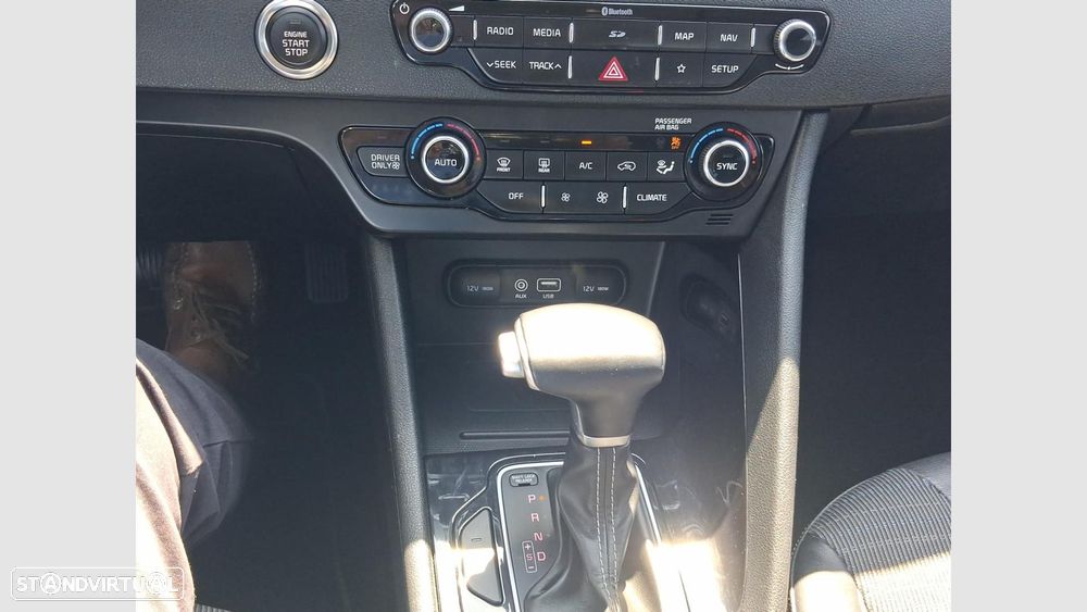 Kia Niro 1.6 GDi HEV EX - 21