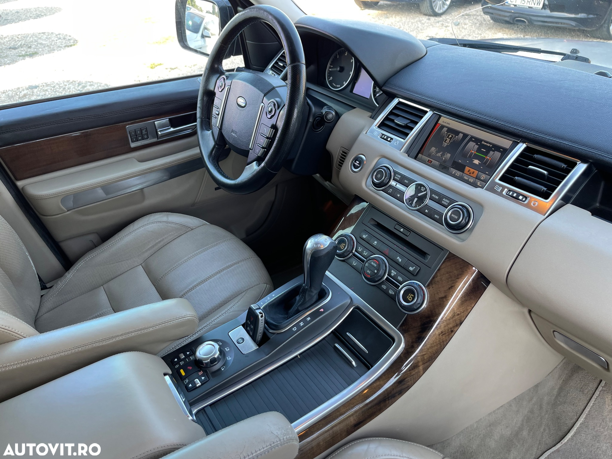 Land Rover Range Rover Sport 3.0 TDV6 HSE Aut - 34