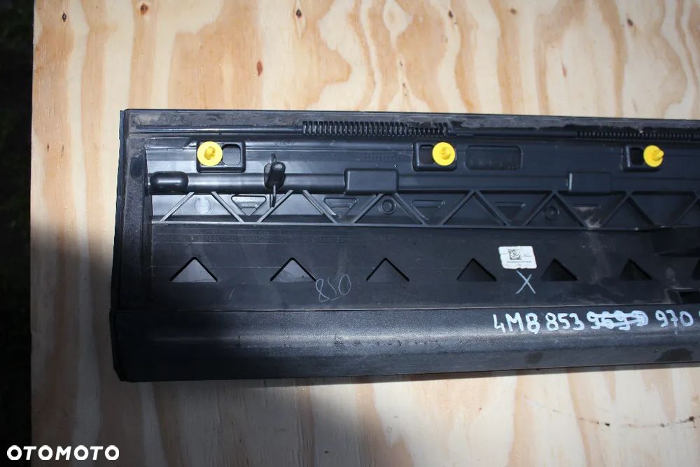 LISTWA DRZWI PRAWA TYLNA AUDI SQ8 Q8 S-LINE 4M8853970B 2020 - 5