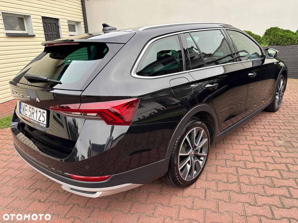 Skoda Octavia 1.5 TSI ACT Scout - 9