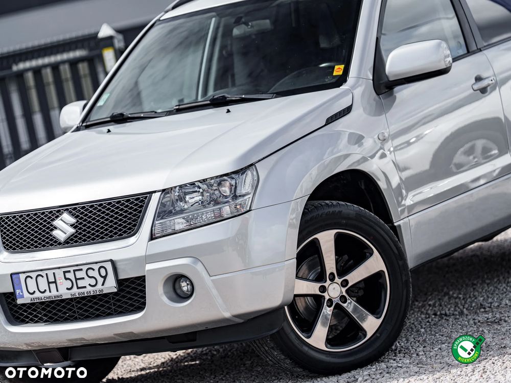 Suzuki Grand Vitara 2.0 Comfort Limited - 10