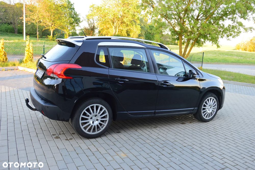 Peugeot 2008 - 10