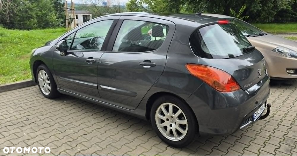 Peugeot 308 HDi FAP 135 Platinum - 12