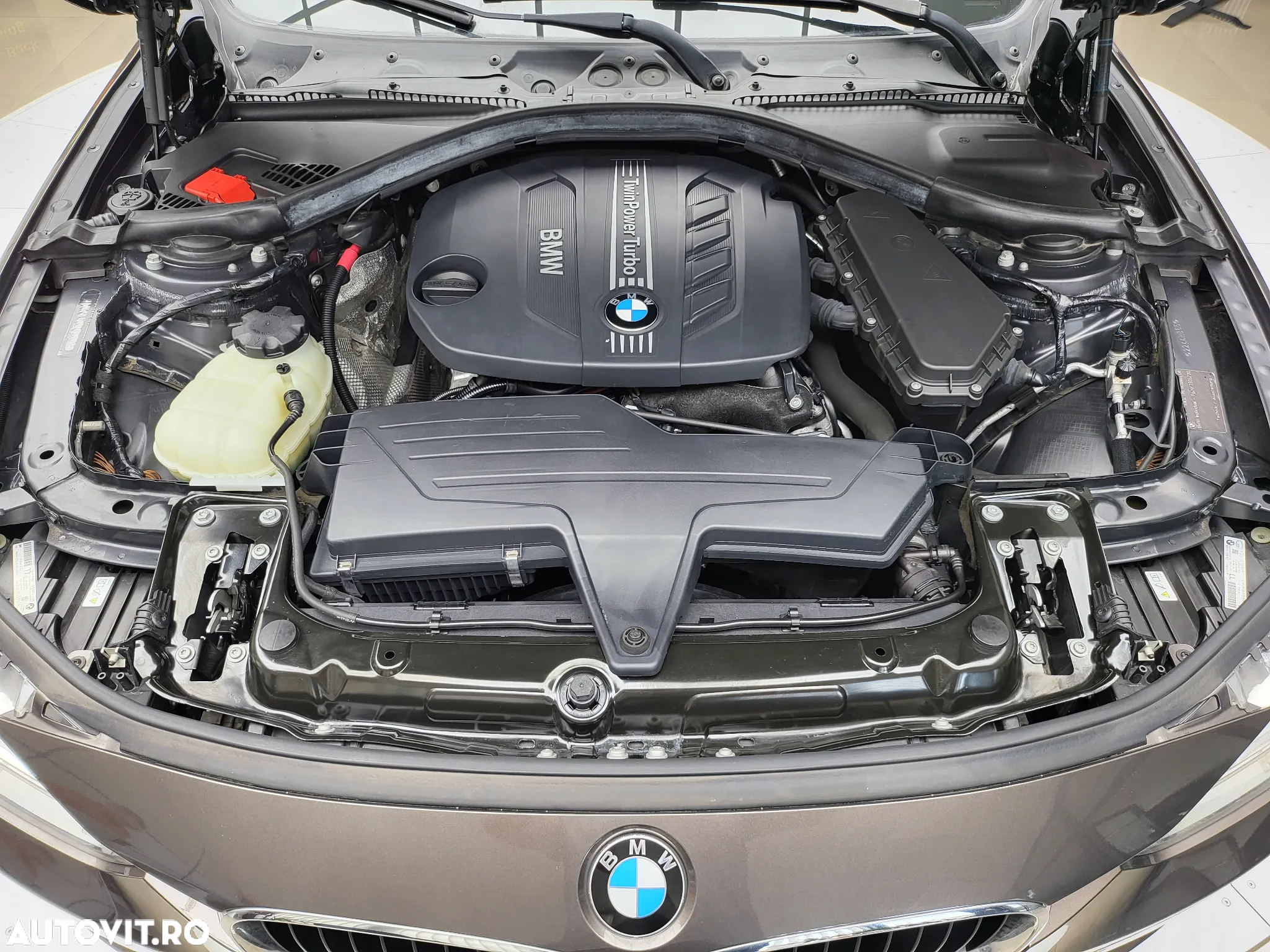 BMW Seria 3 320d Luxury Line - 19