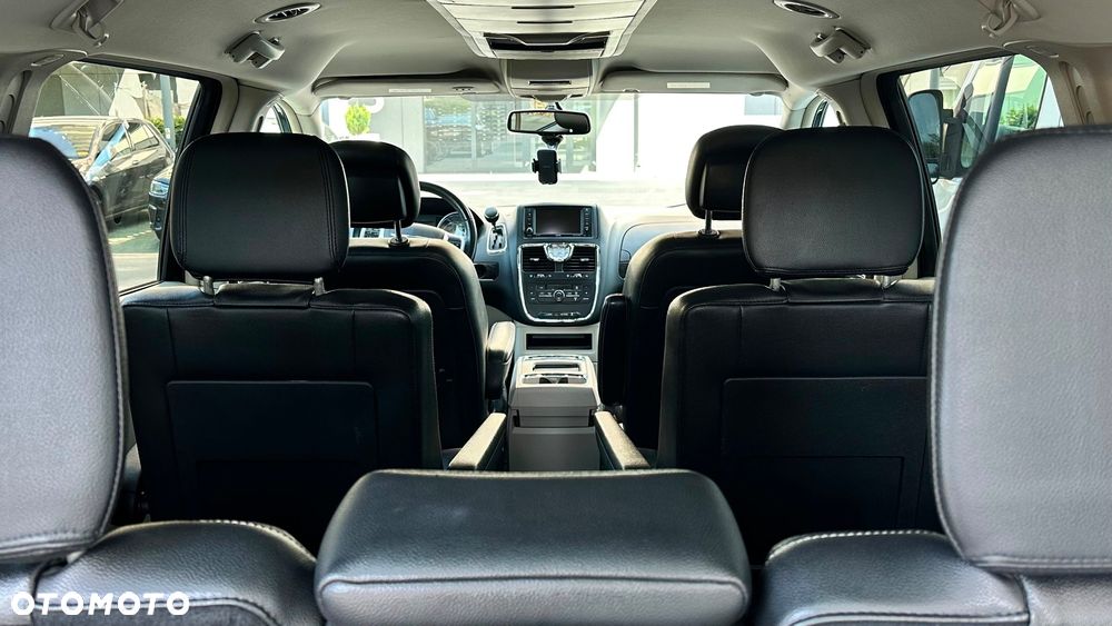 Chrysler Town & Country 3.6 Touring - 34