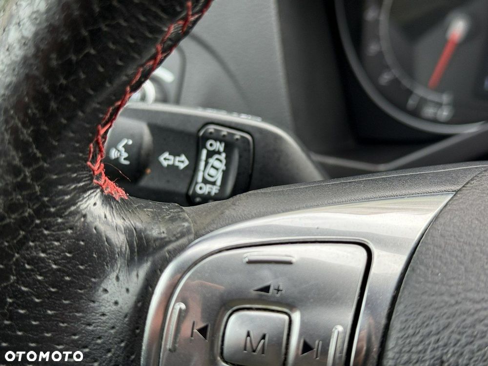 Ford S-Max 2.0 EcoBoost ST-Line - 32