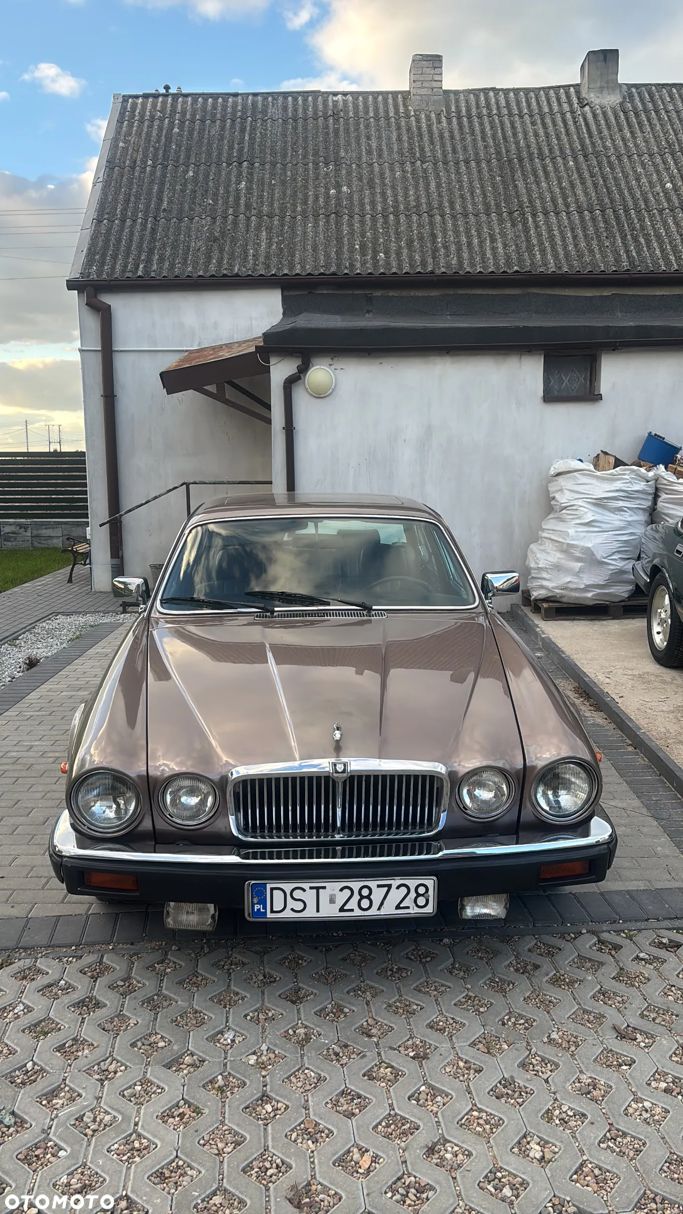 Jaguar XJ Soverign 3.2i - 18