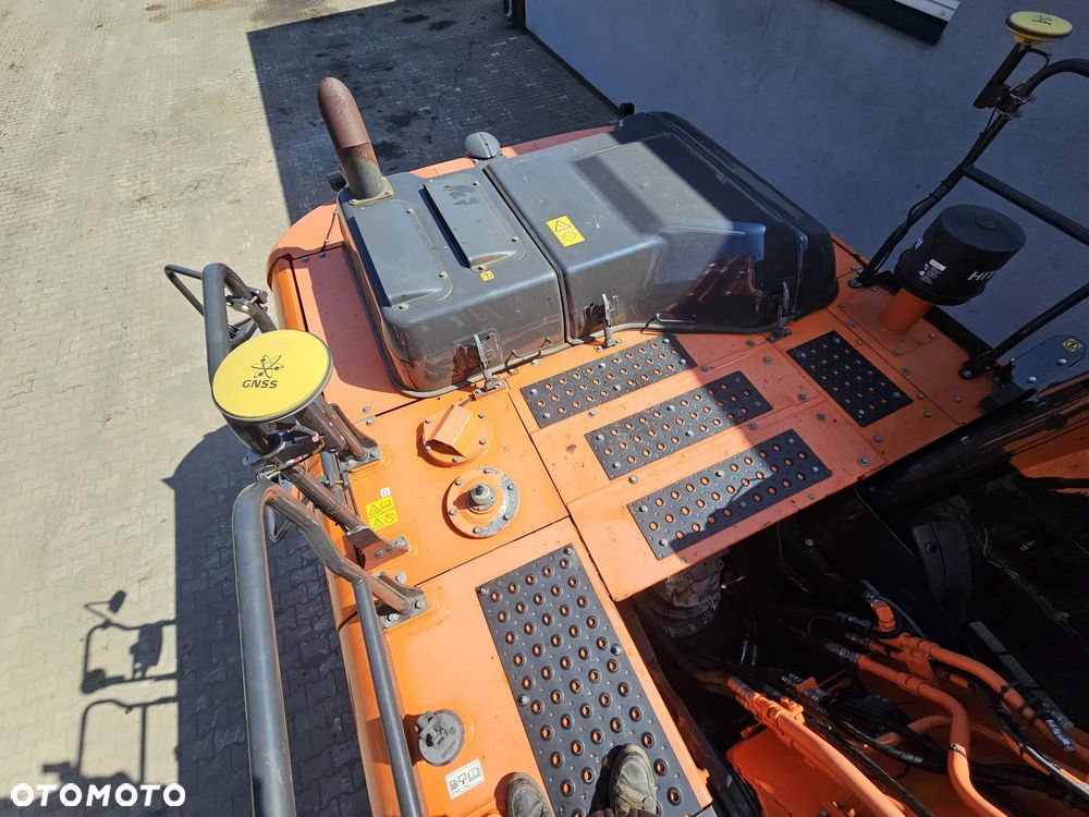 Hitachi ZX250LC-6 - 18
