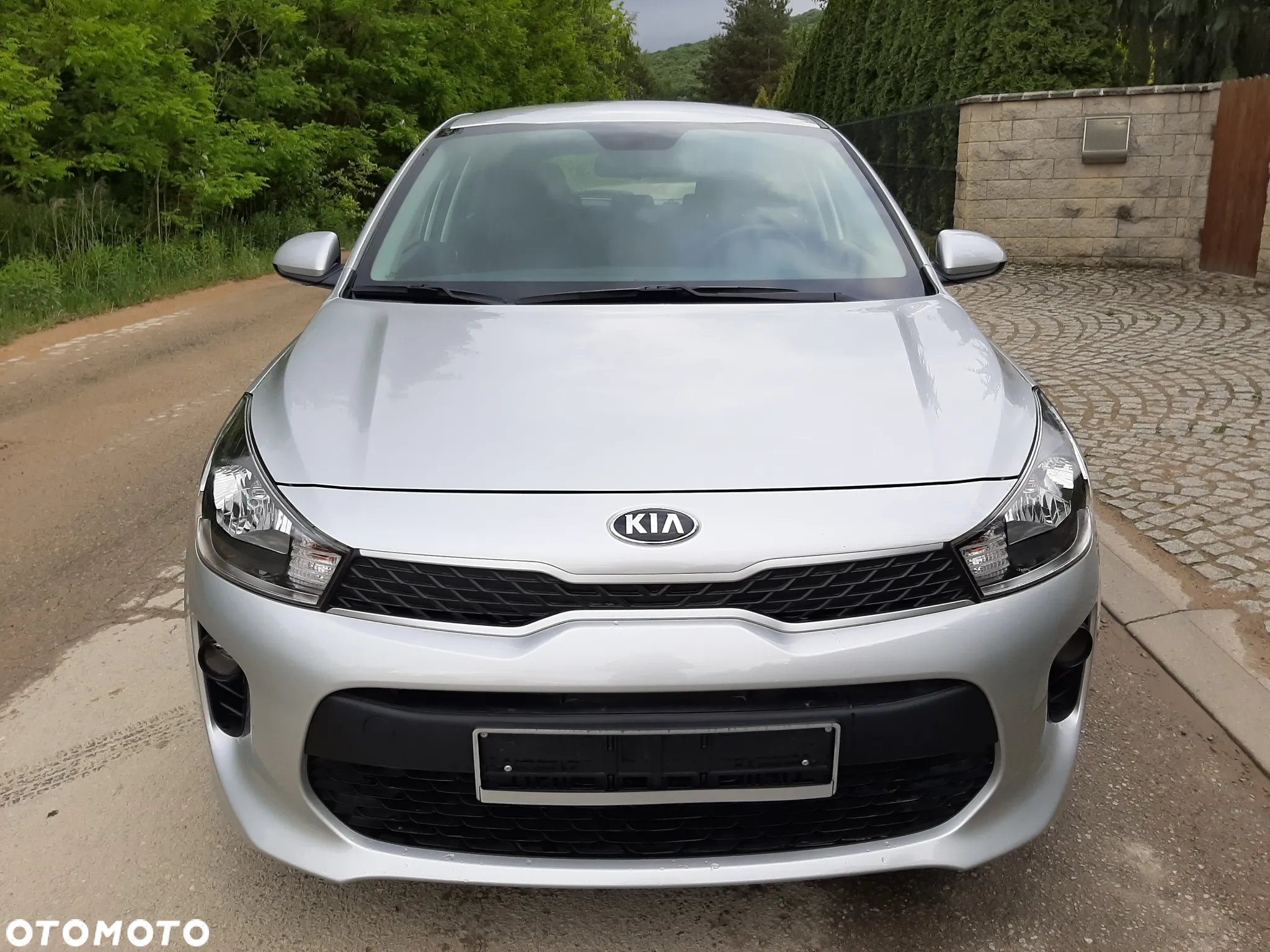 Kia Rio - 2
