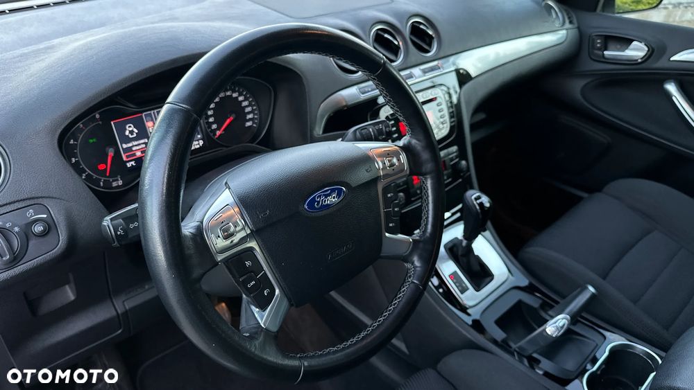 Ford S-Max - 29