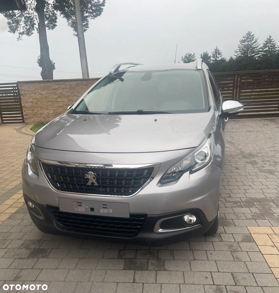 Peugeot 2008 1.2 Pure Tech Style - 1