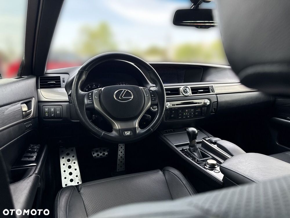 Lexus GS - 18